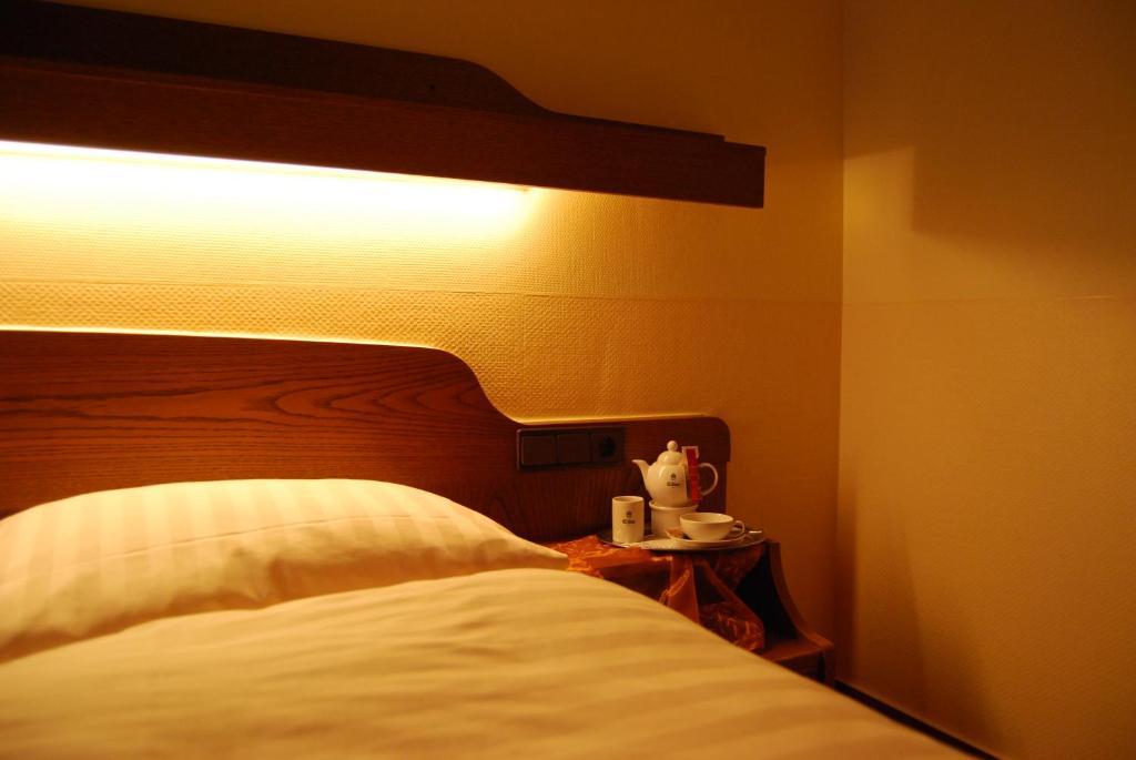 Hotel Wiedfriede Roßbach Zimmer foto